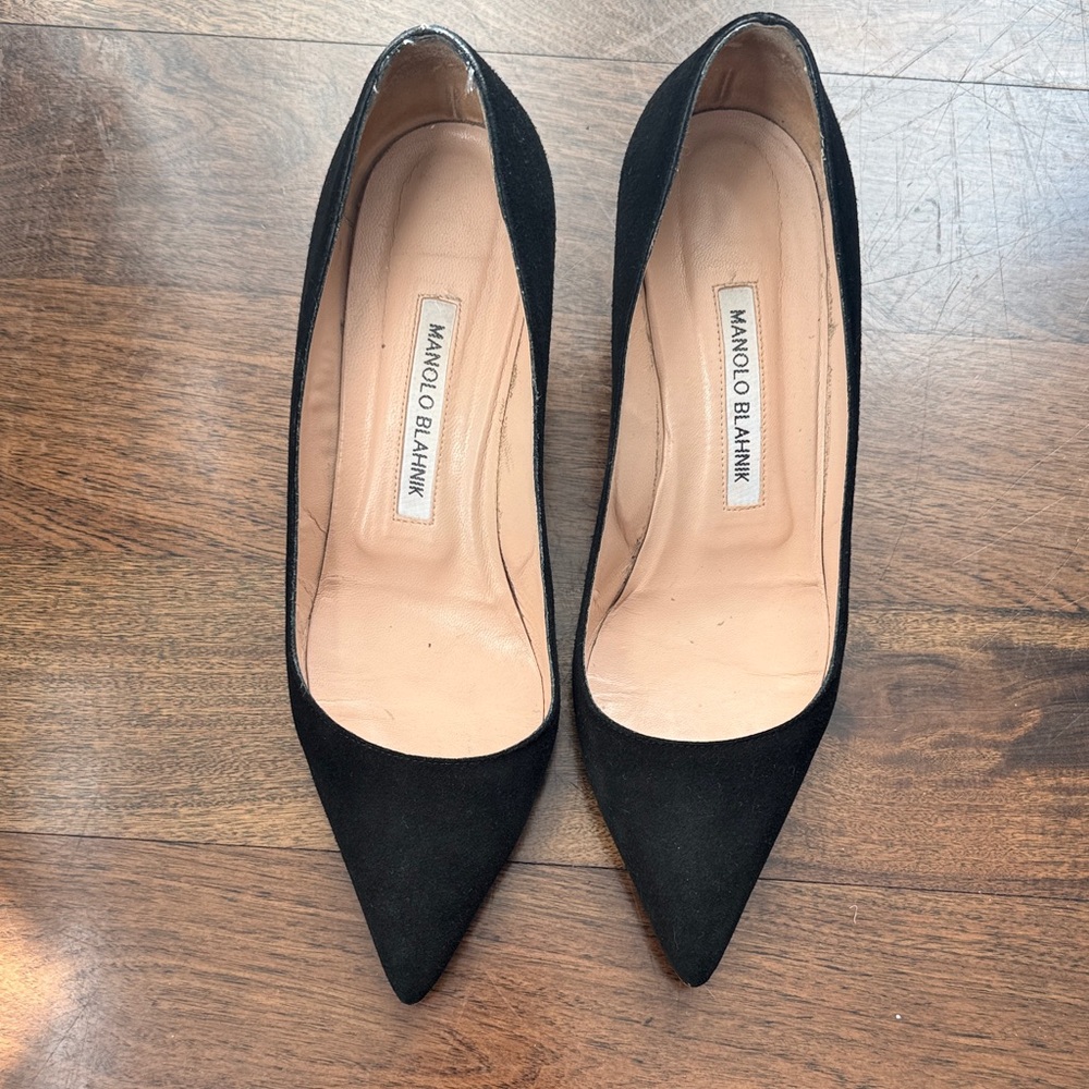 Manolo Blahnik BB Kitten Heel 37.5